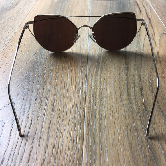 Blue Mirrored Cat Eye Sunglasses - Picture 6 of 7